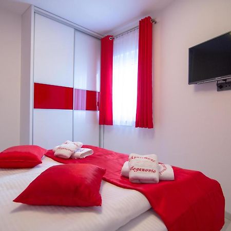 Apartman Paola Vrh  Екстериор снимка