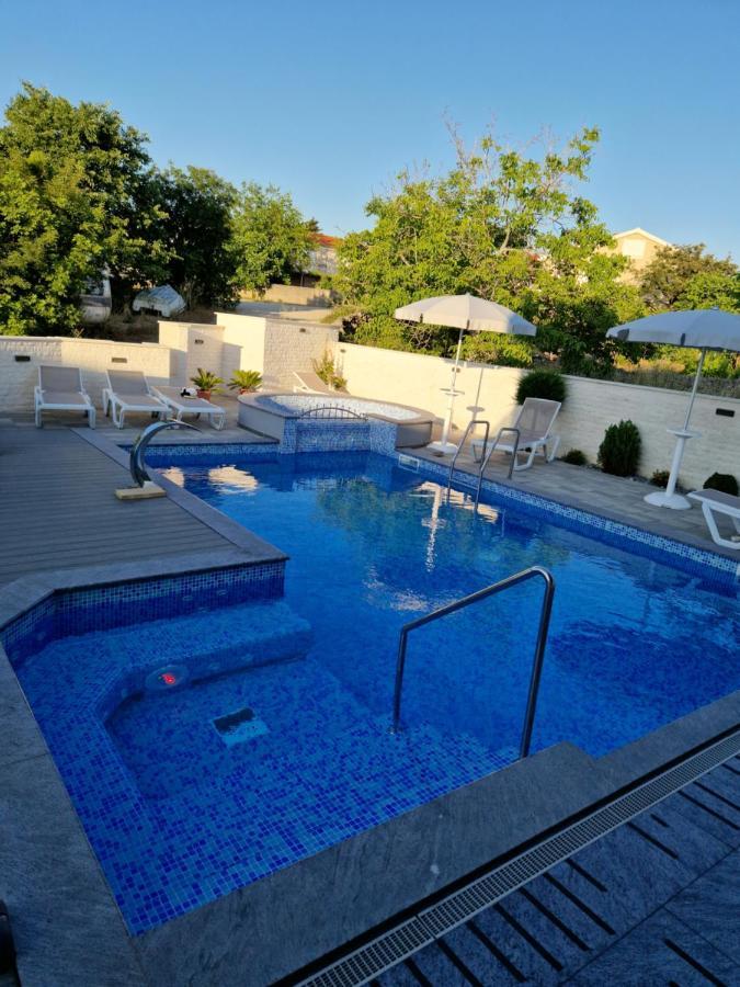 Apartman Paola Vrh  Екстериор снимка